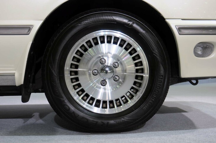 日産セドリックシーマ タイプIIリミテッド（1990年 FPY31型）