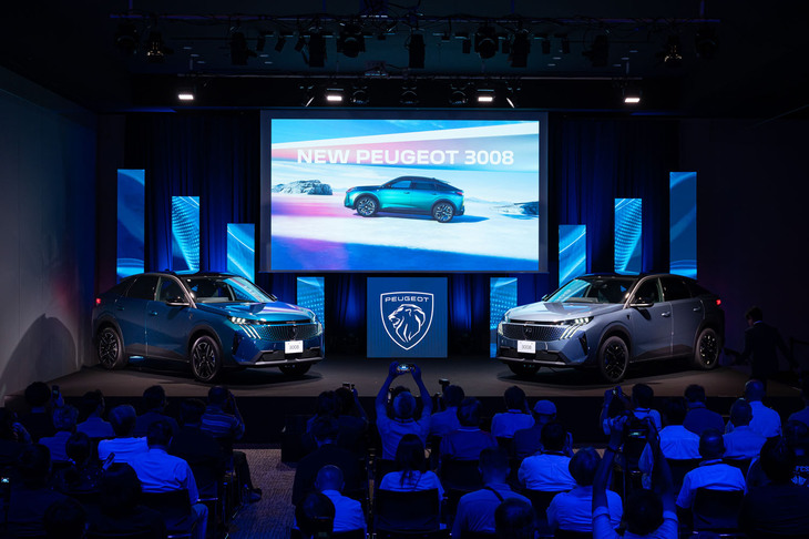 「プジョー3008」の発表イベント会場の様子。