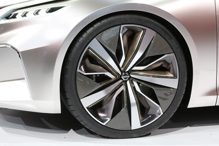 日産Vモーション2.0（エクステリア）