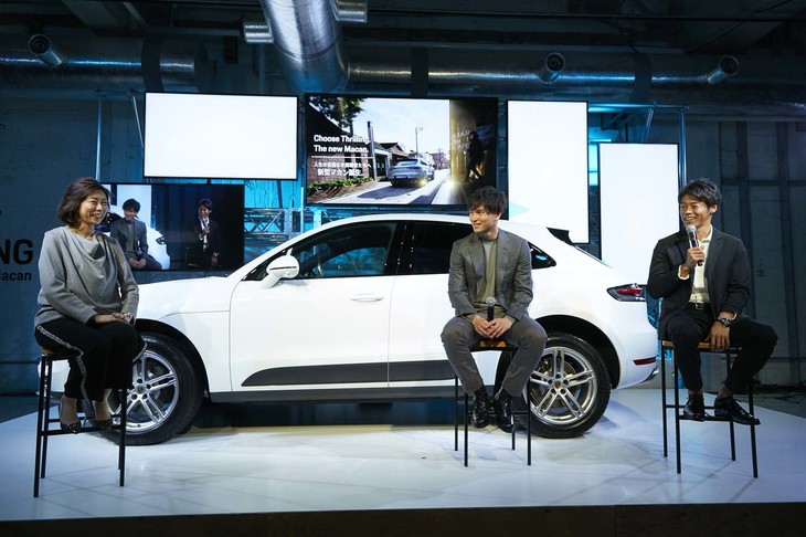 ポルシェ ジャパン執行役員マーケティング部長 山崎香織氏（写真左）の司会進行で、ポルシェドライビングアスリートの羽根田卓也選手（写真右）と南野拓実選手（写真左）がトークセッションを行った。