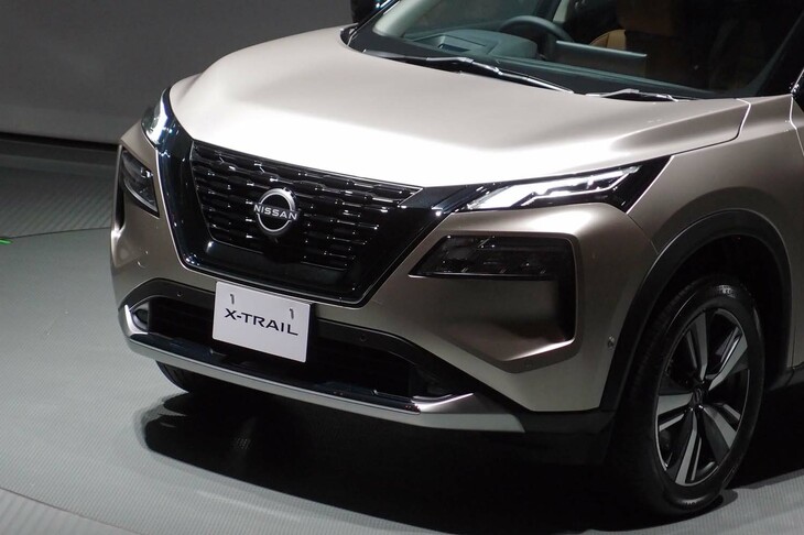 日産エクストレイルG e-4ORCE（フロントまわり）