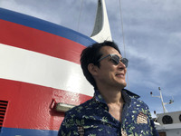 筆者の場合、船では天候が許す限りデッキに出ているのが一番快適。