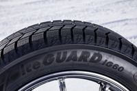 「アイスガード6 iG60」のサイドウオールデザイン。凹み文字で表示されているロゴは、デザイン的にこだわった部分だという。