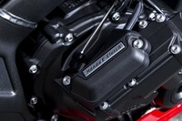 変速時のクラッチ操作を自動化する「E-Clutch」。2024年4月に「CB650R／CBR650R」に採用され、2025年1月には「レブル250」への搭載も発表された。