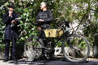 ロイヤルエンフィールドが“最初の一台”のレプリカを日本初公開　走る姿を披露の画像