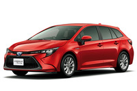 2021年上半期の新車販売台数4位は「トヨタ・カローラ」。5位が「ハリアー」で6位が「ライズ」、8位が「ヴォクシー」、10位が「シエンタ」と上位はトヨタばかりだった。