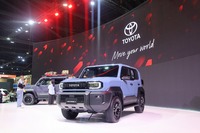 バンコクモーターショーで世界で初めて発売された「トヨタ・ランドクルーザー“FJ”」。128万9000バーツ（約645万円）となかなか高価な設定だ。