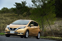 日産ノートe-POWER メダリスト