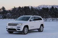 ジープ・グランドチェロキー サミット ラグーナレザーパッケージ