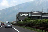 こちらは同じくA22号線トレント県にあるスバル・イタリアの本社。2010年撮影。