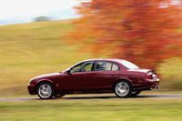 ジャガーSタイプ・シリーズ【海外試乗記】の画像