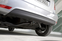 リアまわりの様子。当然というべきか、排気管はない。