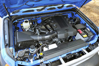 10・15モード燃費は、8.4km/リッター。今回の試乗では、高速を中心に292km走行し、給油量は32.9リッター。燃費は8.93km/リッターだった。
