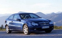 【スペック】
	スポーツクーペC200コンプレッサー：全長×全幅×全高＝4343×1728×1406mm/ホイールベース＝2715mm/車重＝1480kg/駆動方式＝FR/2リッター直4DOHC16バルブスーパーチャージャー付き(163ps/5300rpm、23.5kgm/2500から4800rpm)
	 
