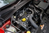 搭載されるエンジンは、1.2リッター直4ターボ。120psと19.4kgmを発生する。