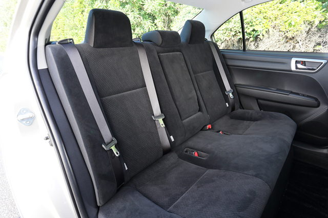 トヨタ カローラ アクシオ ハイブリッドg Ff Cvt 試乗記 見え隠れする王者の戦略 Webcg