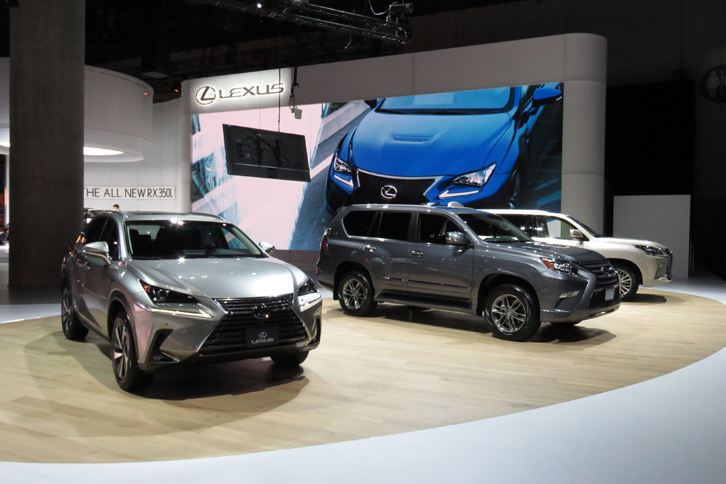 レクサスのSUV3台