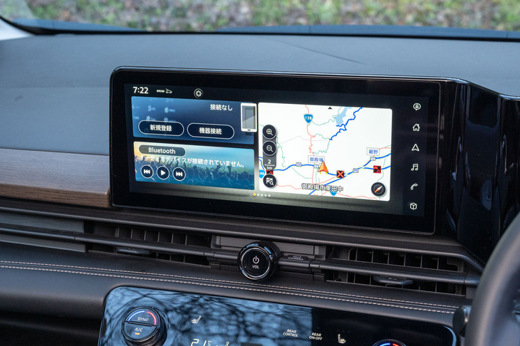 オーディオやナビゲーションシステムに関しては、最上級グレード「e-POWERルキシオン」を除くと“オーディオレス”仕様が標準。試乗車にはオプションの「NissanConnectナビゲーションシステム」が装備されていた。