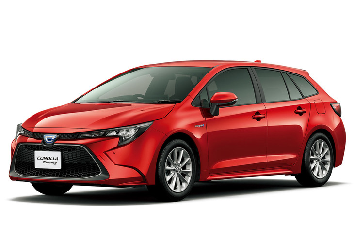 2021年上半期の新車販売台数4位は「トヨタ・カローラ」。5位が「ハリアー」で6位が「ライズ」、8位が「ヴォクシー」、10位が「シエンタ」と上位はトヨタばかりだった。