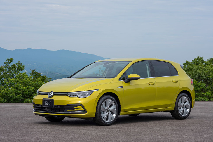 先代から引き続きフォルクスワーゲン グループのエンジン横置き用プラットフォーム「MQB」をベースとしている。