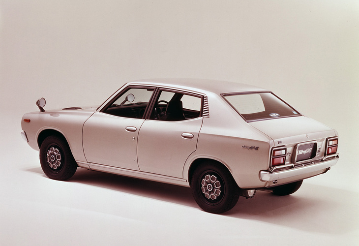 「日産チェリーF-II」。日産初のFF車だったチェリーの2代目で、当時日産のボトムラインを支えていたモデルにして「パルサー」の前身。