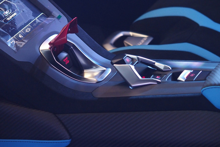 ランボルギーニ・ウラカンSTO（エンジンスタータースイッチ）