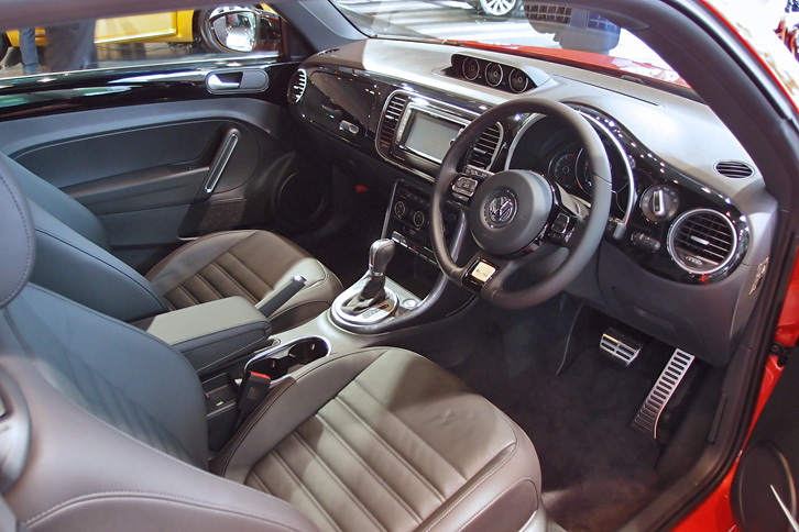 ザ・ビートル 2.0 R-Line（インテリア）