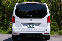 テールランプデザインを含めリアビューにおいては、最新モデルと従来型に大きな違いは確認できない。