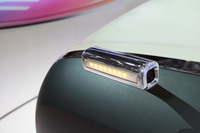 スズキWAKUスポ：ボタンひとつでクルマが変身！の画像