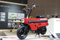 「シティ」のラゲッジルームに搭載できるバイクとして開発された「ホンダ・モトコンポ」。