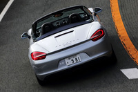 265psの2.7リッター水平対向6気筒NAエンジンを搭載する“素”の「ポルシェ・ボクスター」の魅力に迫る。（写真＝北畠主税）