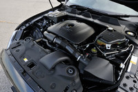 新たに採用された2リッター直4ターボエンジンは240psと34.7kgmを発生する。