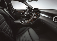 メルセデス、「GLC」のプラグインハイブリッドモデルを発売の画像