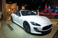 「マセラティ・グランカブリオ」にも「MC」モデルが登場。