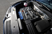 ターボ＋スーパーチャージャーによって加給される1.4リッター直4エンジンは、150psと24.5kgmを発生する。