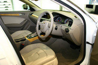 【Movie】新型「アウディA4アバント」デビュー、低燃費が自慢の画像