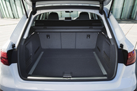 荷室の容量は「A4アバント」と同じ、505～1510リッター。