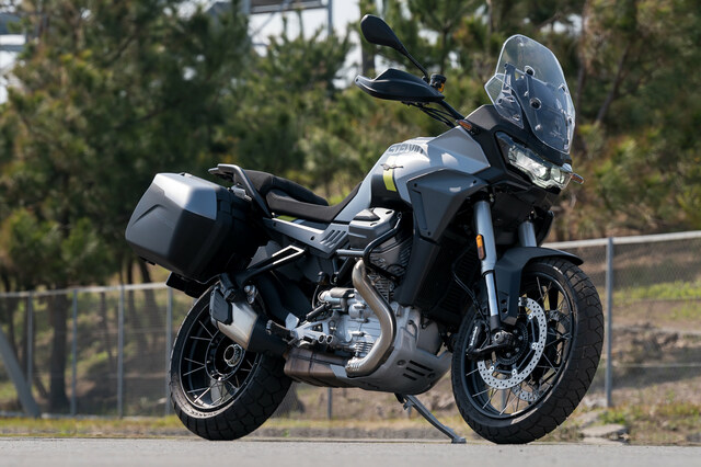 モト・グッツィ・ステルビオ（6MT） 【JAIA輸入二輪車試乗会2025】 - webCG