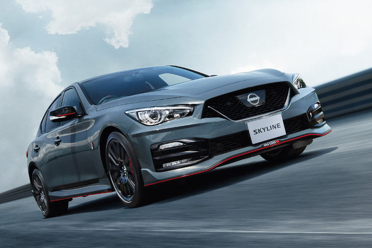 「日産スカイライン」の限定モデル「NISMO／NISMOリミテッド」には、最高出力を420PSに、最大トルクを550N・mに高めた専用エンジンを搭載。さらにリミテッドには、横浜工場の匠（たくみ）ラインで手組みされたエンジンが搭載されたが、最高出力、最大トルクは「NISMO」と同等だった。