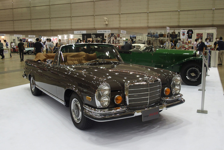 メルセデス・ベンツ280E 3.5 カブリオレ（1971年）／ガレーヂ伊太利屋