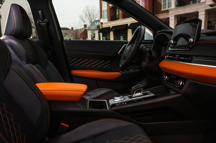 三菱アウトランダー（インテリア）