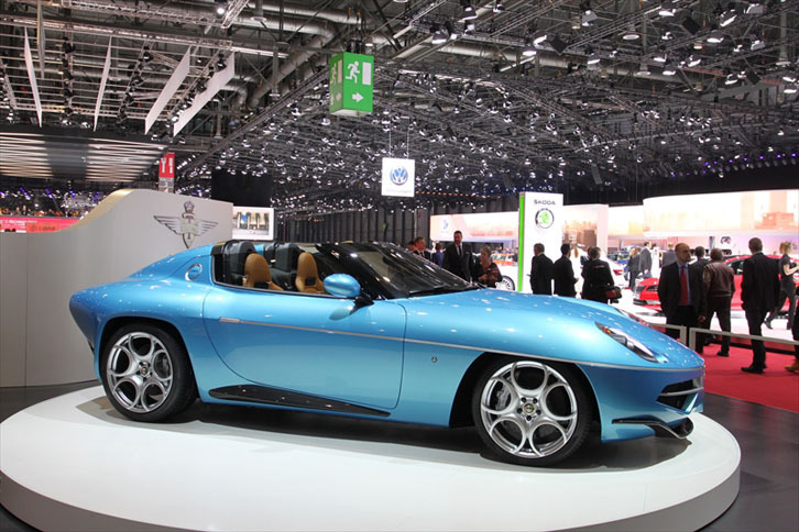 トゥーリング・スーパーレッジェーラ ディスコヴォランテ スパイダー