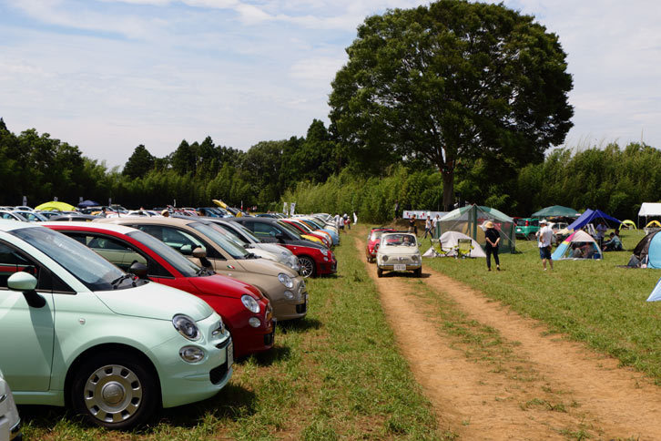 楽しい時間はあっという間。来年の再開を願いながら、オーナーたちはそれぞれの帰路へとついた。
			 