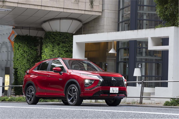 「三菱エクリプス クロス」のPHEVは2020年12月にデビュー。「アウトランダー」の陰に隠れがちだが、こちらも最新のPHEVだ。