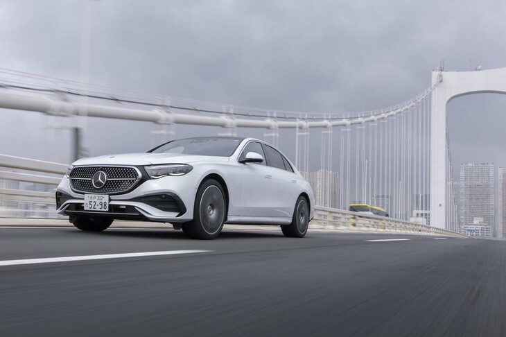 新たな技術が多数取り入れられた「スポーツマックス ラックス」。これまでダンロップで最も静かとされていた「VEURO（ビューロ）VE304」より、パターンノイズで14.9%、ロードノイズで8.8%の騒音エネルギー低減を実現しているという（タイヤサイズは245/45R18で空気圧は220kPa、2リッターエンジン搭載車で車速60km/hの状態で計測）。