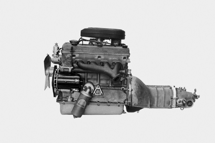 「ジュリエッタ」に搭載された1290ccの直4 DOHCエンジン。