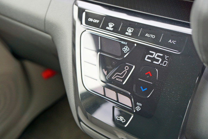 日産デイズX（エアコンの操作パネル）