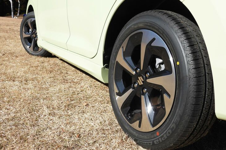 スズキ・スイフト ハイブリッドMZ（タイヤ＆ホイール）