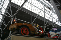 「チキチキバンバン」は本来Chitty Chitty Bang Bang＝チティ・チティ・バン・バンとの発音・表記が近いのだが、故・水野晴郎氏の発案で、日本の子どもでも発音しやすいチキチキバンバンに変更されたという。