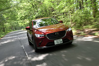 マイナーチェンジにおける第一の目的は、操縦安定性、乗り心地、静粛性の向上。その実現のために、サスペンションのみならずタイヤ、ボディー、シートに手が加えられた。